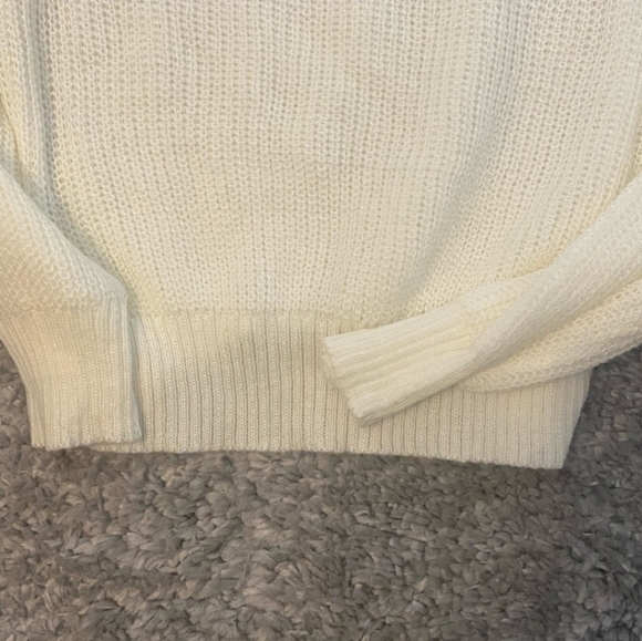 NWT Exlura Off The Shoulder Ivory Sweater - Picture 3 of 4
